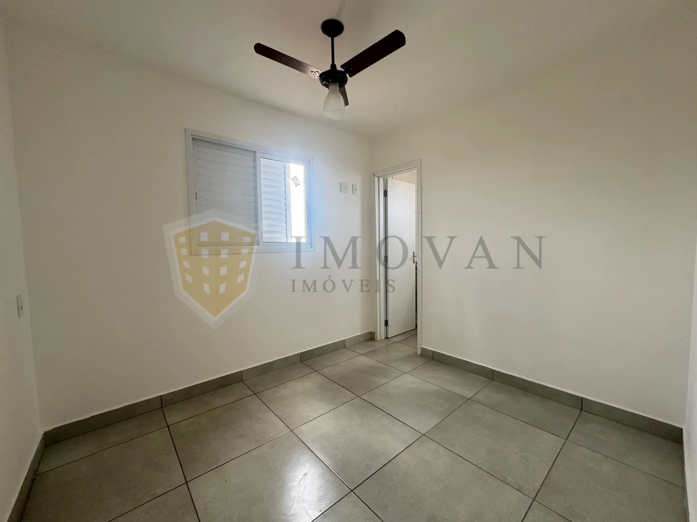 Alugar Apartamento / Padrão em Ribeirão Preto R$ 1.750,00 - Foto 11