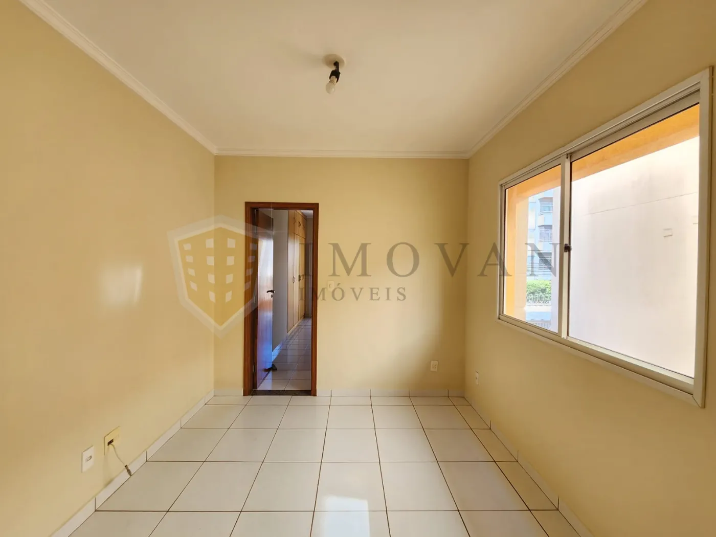 Alugar Apartamento / Padrão em Ribeirão Preto R$ 1.350,00 - Foto 5