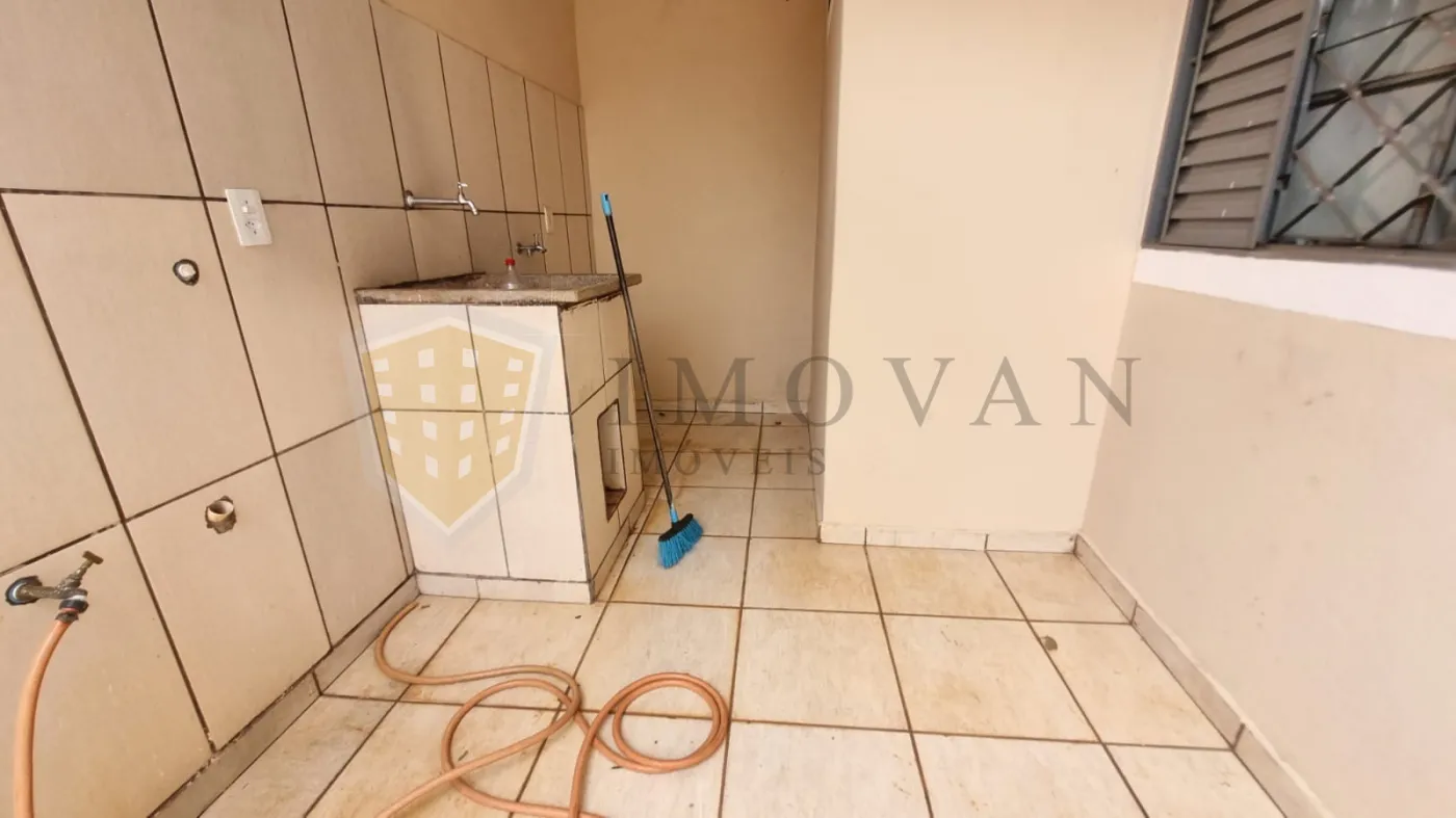 Alugar Casa / Padrão em Ribeirão Preto R$ 1.500,00 - Foto 15