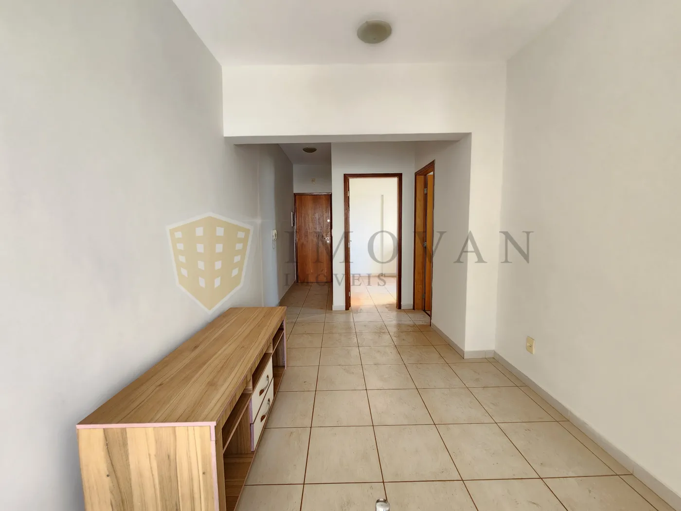 Alugar Apartamento / Padrão em Ribeirão Preto R$ 1.600,00 - Foto 4