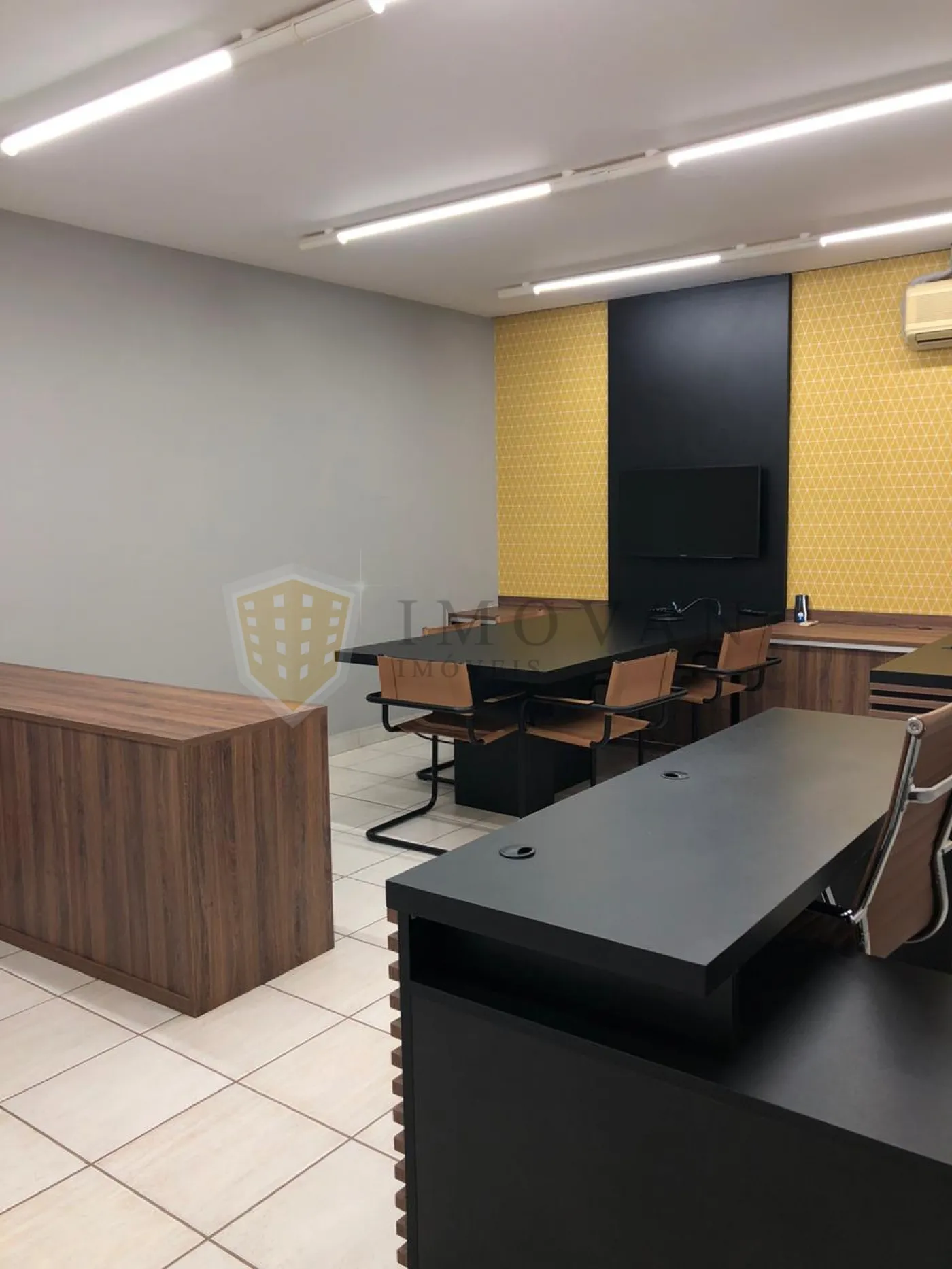 Alugar Comercial / Sala em Ribeirão Preto R$ 2.250,00 - Foto 7