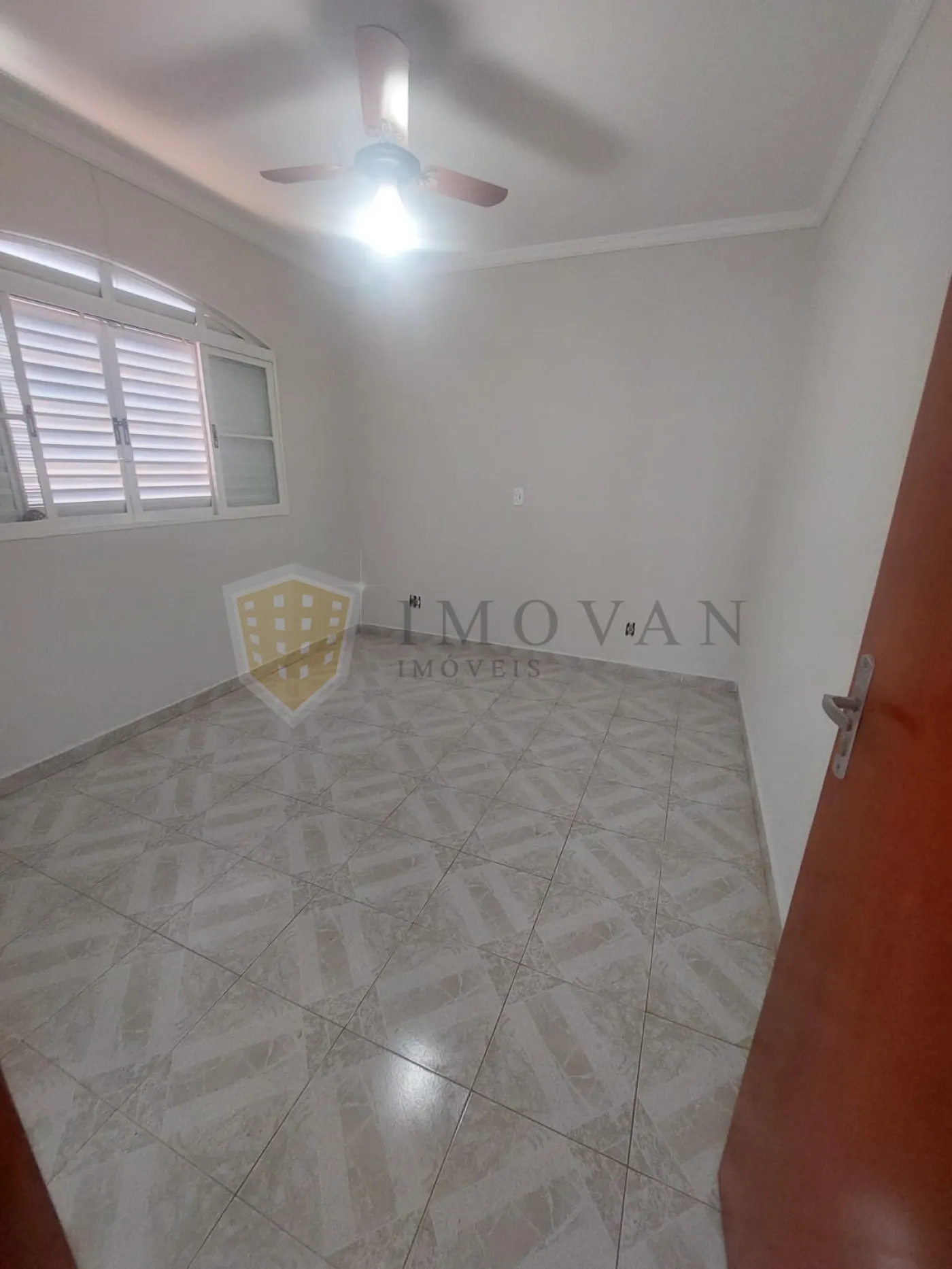 Comprar Casa / Padrão em Ribeirão Preto R$ 280.000,00 - Foto 3