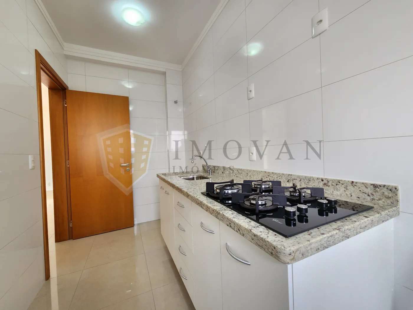 Alugar Apartamento / Padrão em Ribeirão Preto R$ 2.400,00 - Foto 3