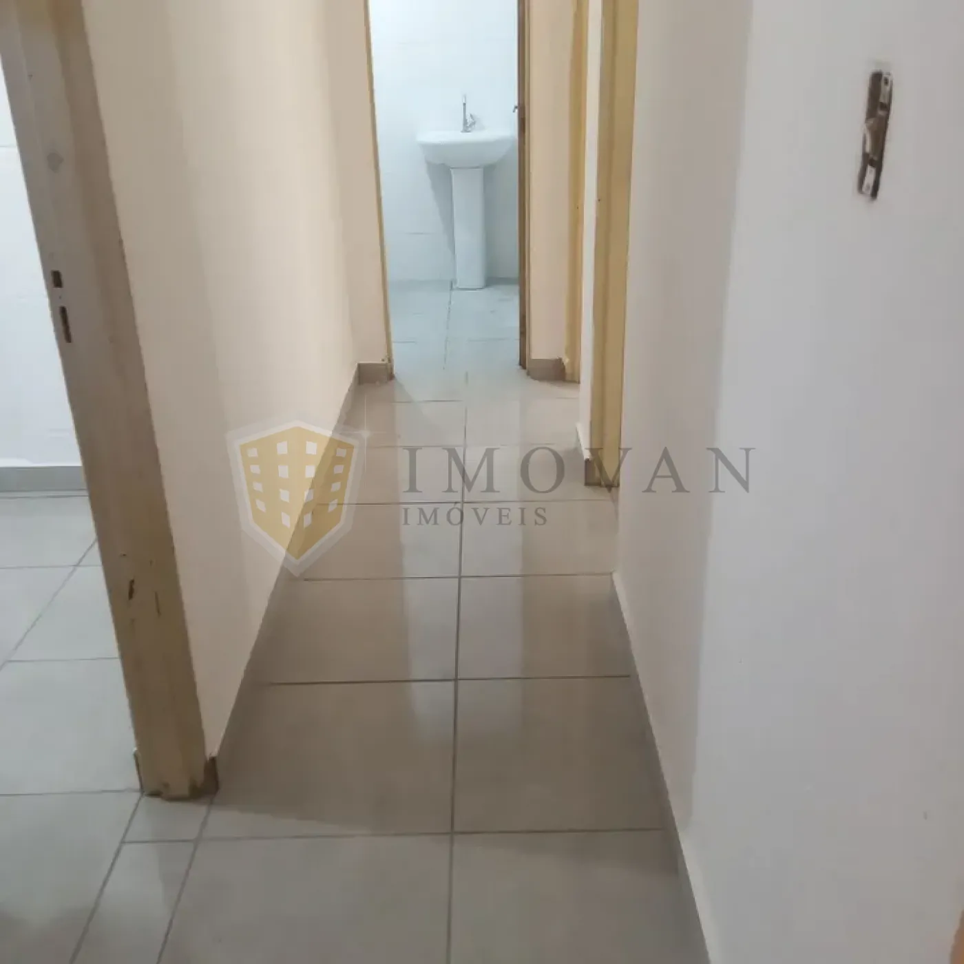 Comprar Apartamento / Padrão em Ribeirão Preto R$ 165.000,00 - Foto 3