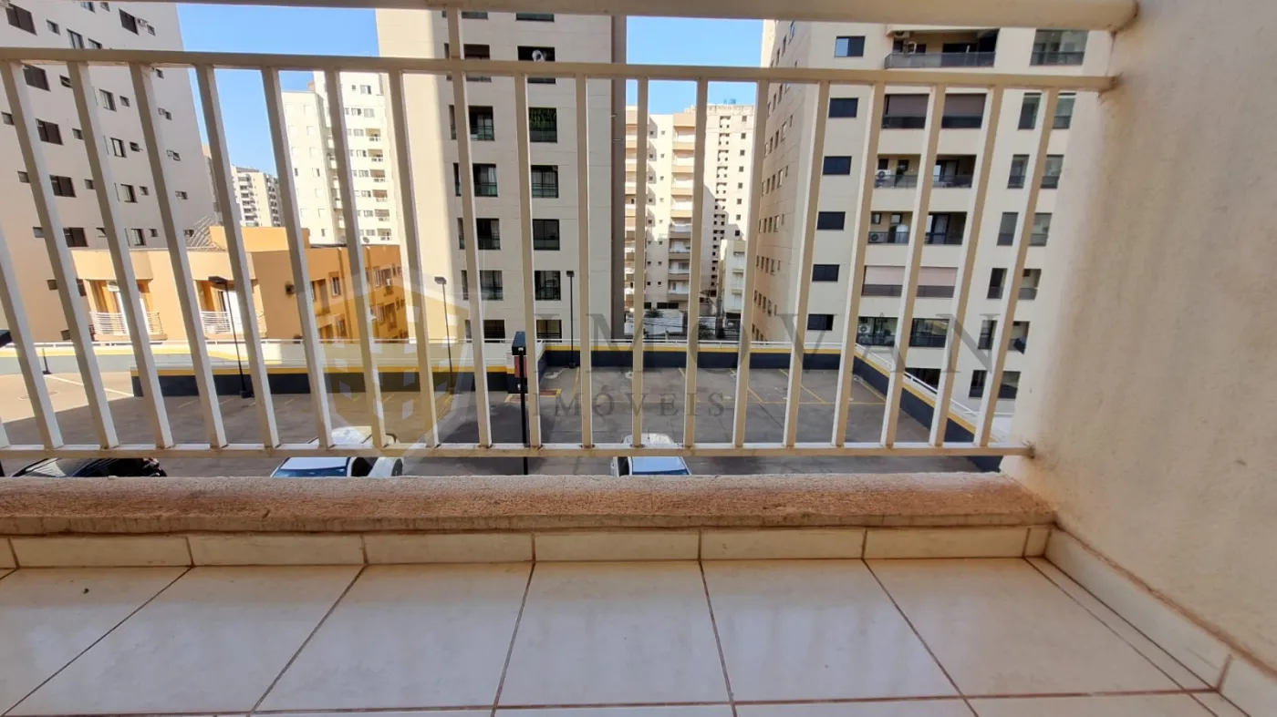 Alugar Apartamento / Padrão em Ribeirão Preto R$ 1.800,00 - Foto 4