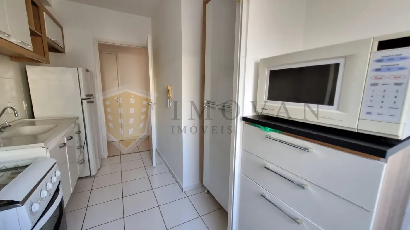 Alugar Apartamento / Padrão em Ribeirão Preto R$ 1.800,00 - Foto 6