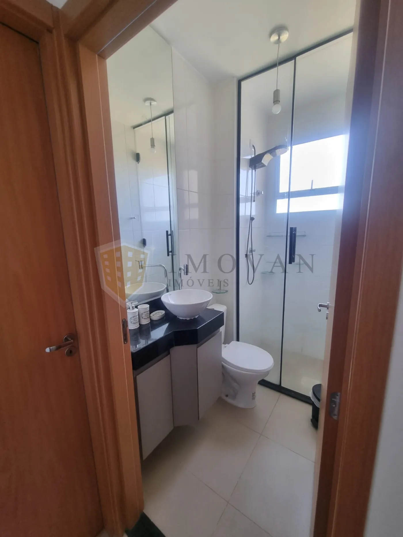 Alugar Apartamento / Padrão em Ribeirão Preto R$ 1.800,00 - Foto 9