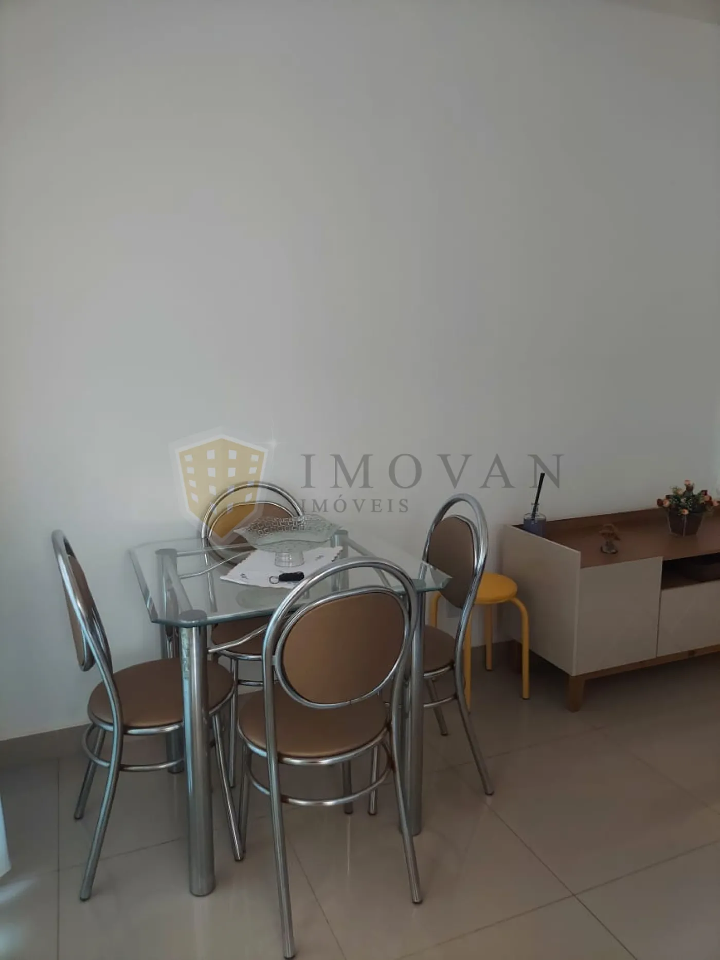 Comprar Apartamento / Padrão em Ribeirão Preto R$ 300.000,00 - Foto 3