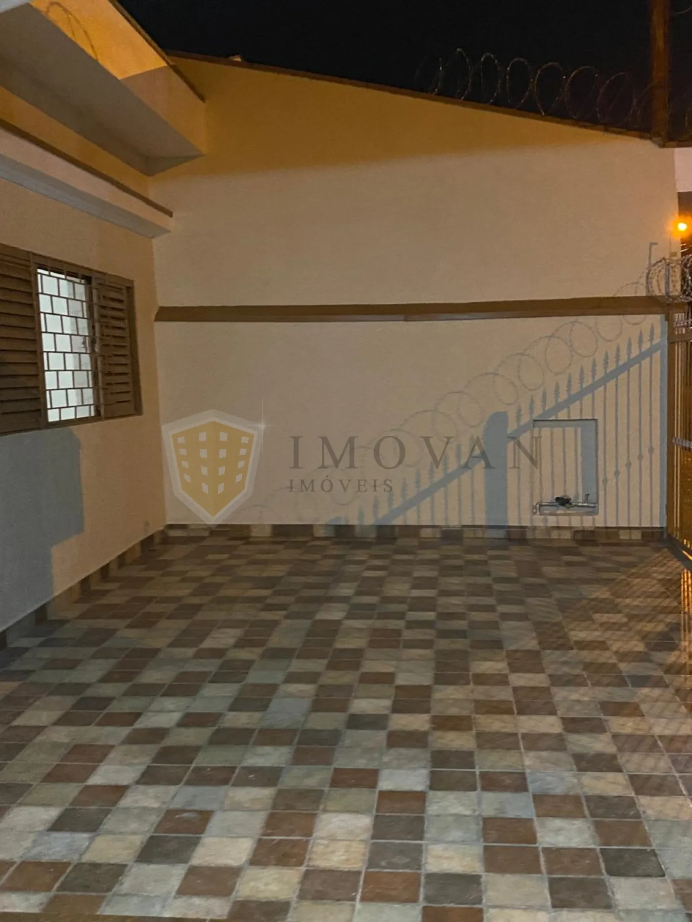 Comprar Casa / Padrão em Ribeirão Preto R$ 299.000,00 - Foto 1