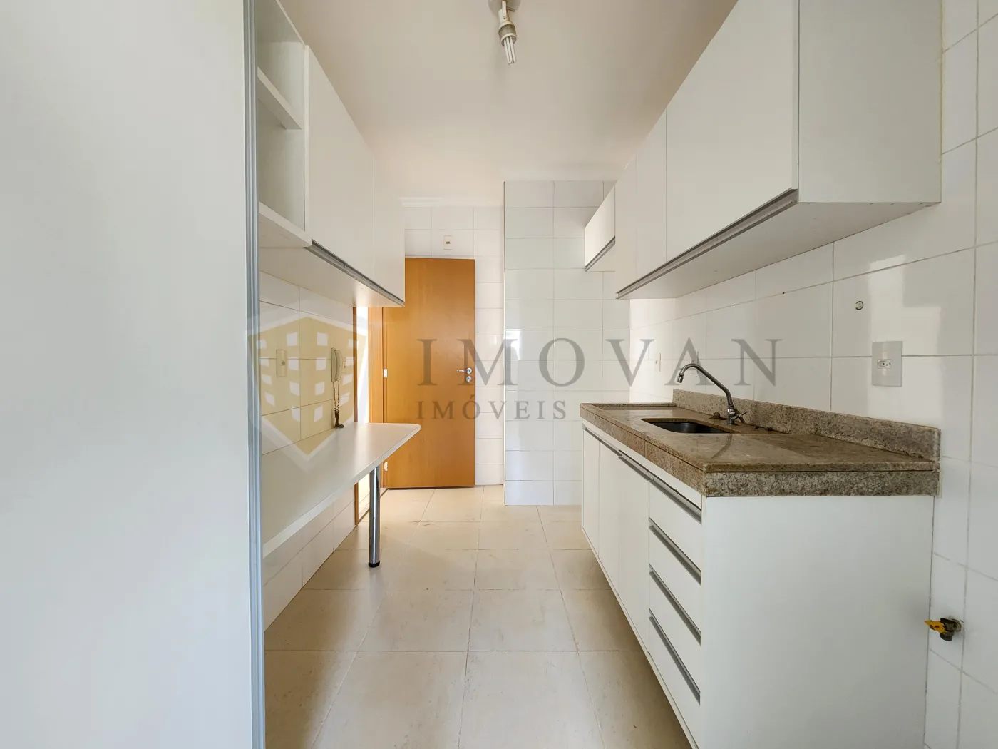 Comprar Apartamento / Padrão em Ribeirão Preto R$ 560.000,00 - Foto 3