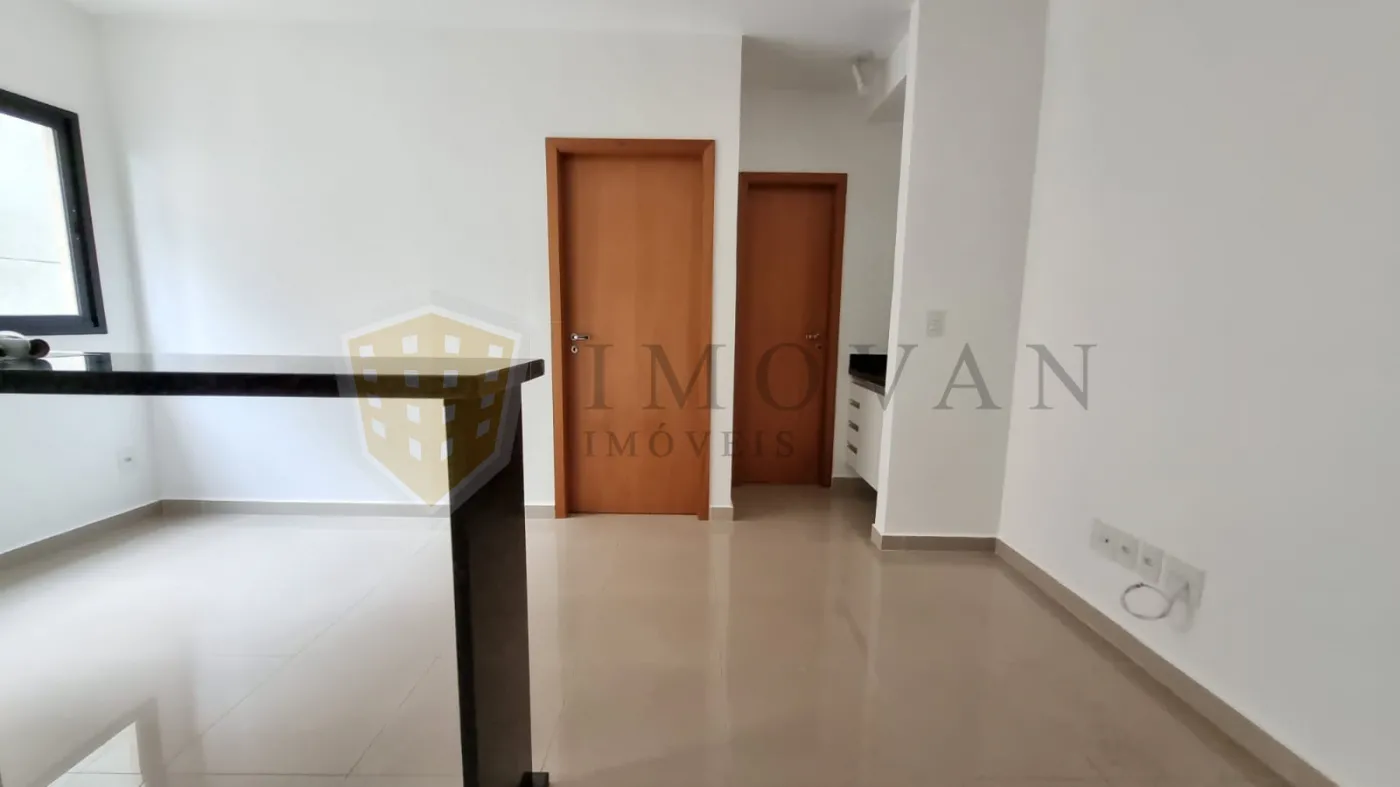 Alugar Apartamento / Padrão em Ribeirão Preto R$ 1.150,00 - Foto 3