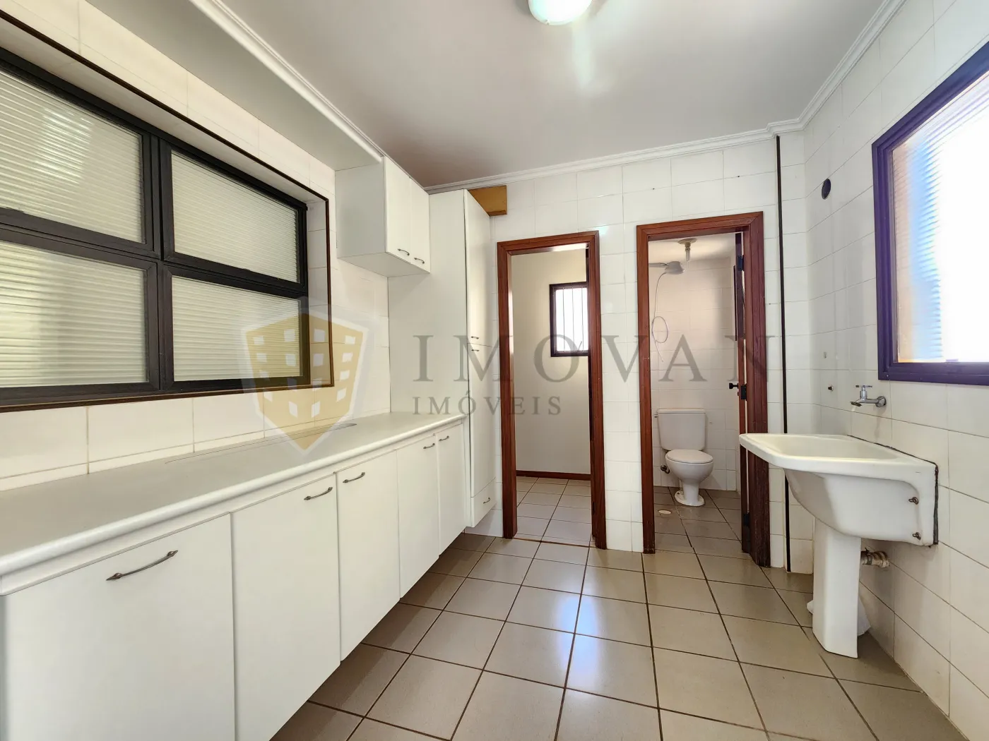 Alugar Apartamento / Padrão em Ribeirão Preto R$ 3.000,00 - Foto 4