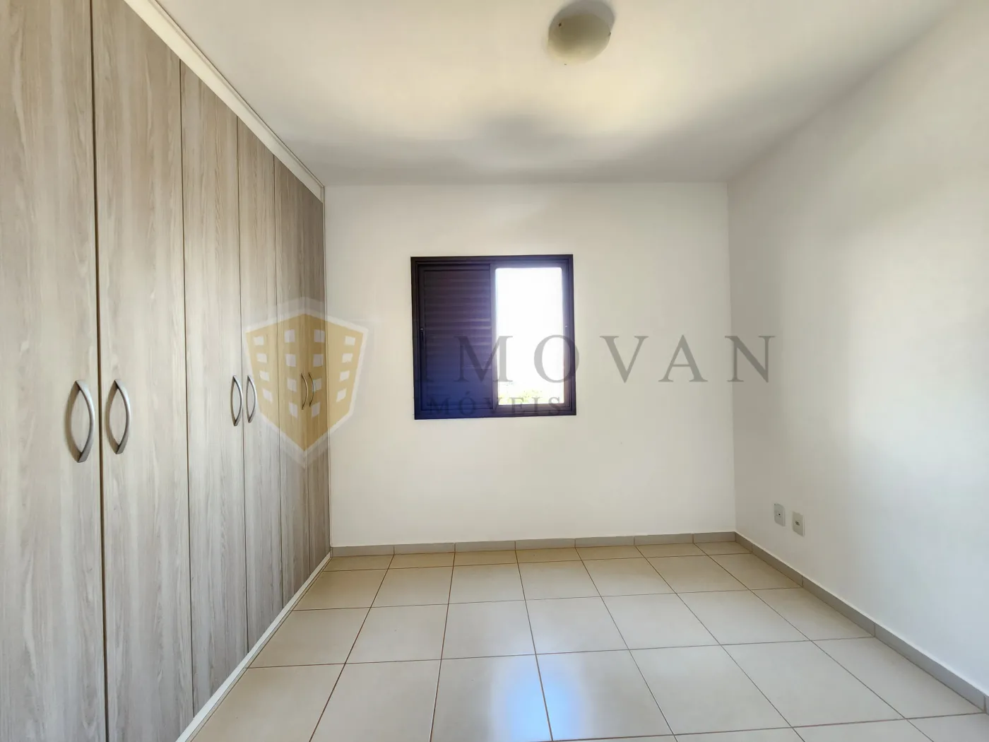 Alugar Apartamento / Padrão em Ribeirão Preto R$ 1.600,00 - Foto 8