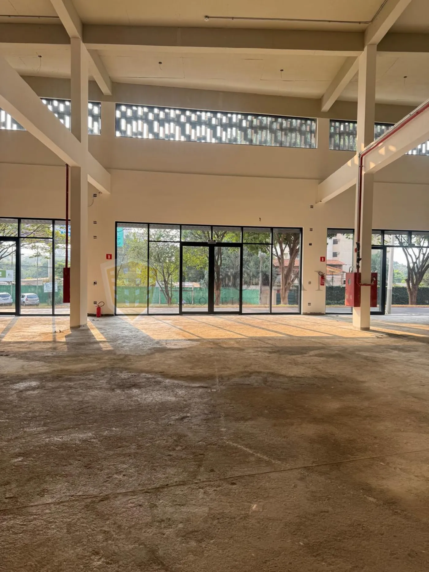 Alugar Comercial / Ponto Comercial em Ribeirão Preto R$ 8.500,00 - Foto 3