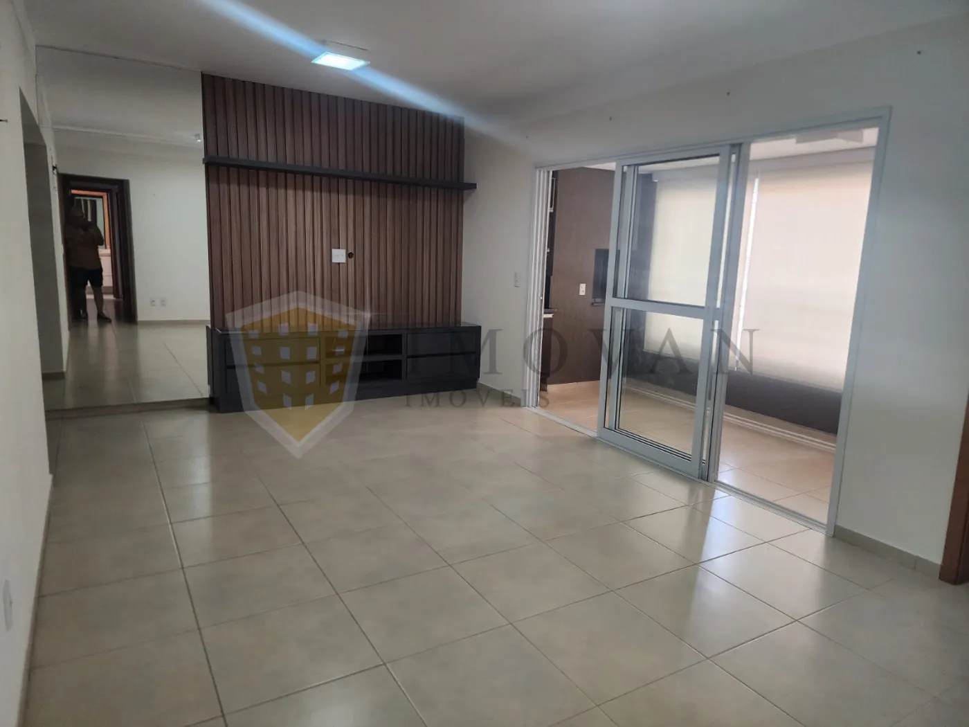 Comprar Apartamento / Padrão em Ribeirão Preto R$ 670.000,00 - Foto 2