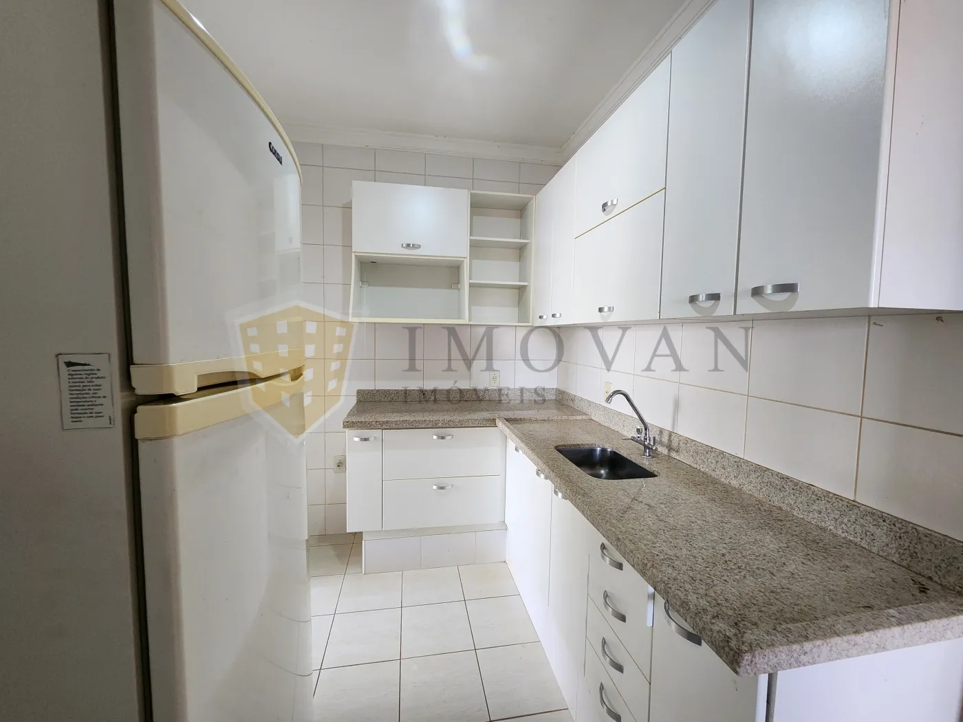 Alugar Apartamento / Padrão em Ribeirão Preto R$ 1.500,00 - Foto 4