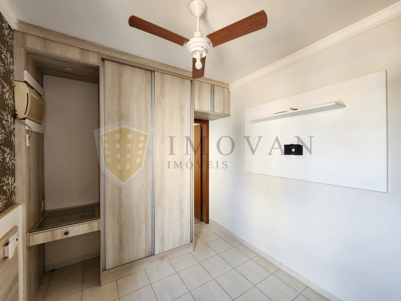 Alugar Apartamento / Padrão em Ribeirão Preto R$ 1.500,00 - Foto 10