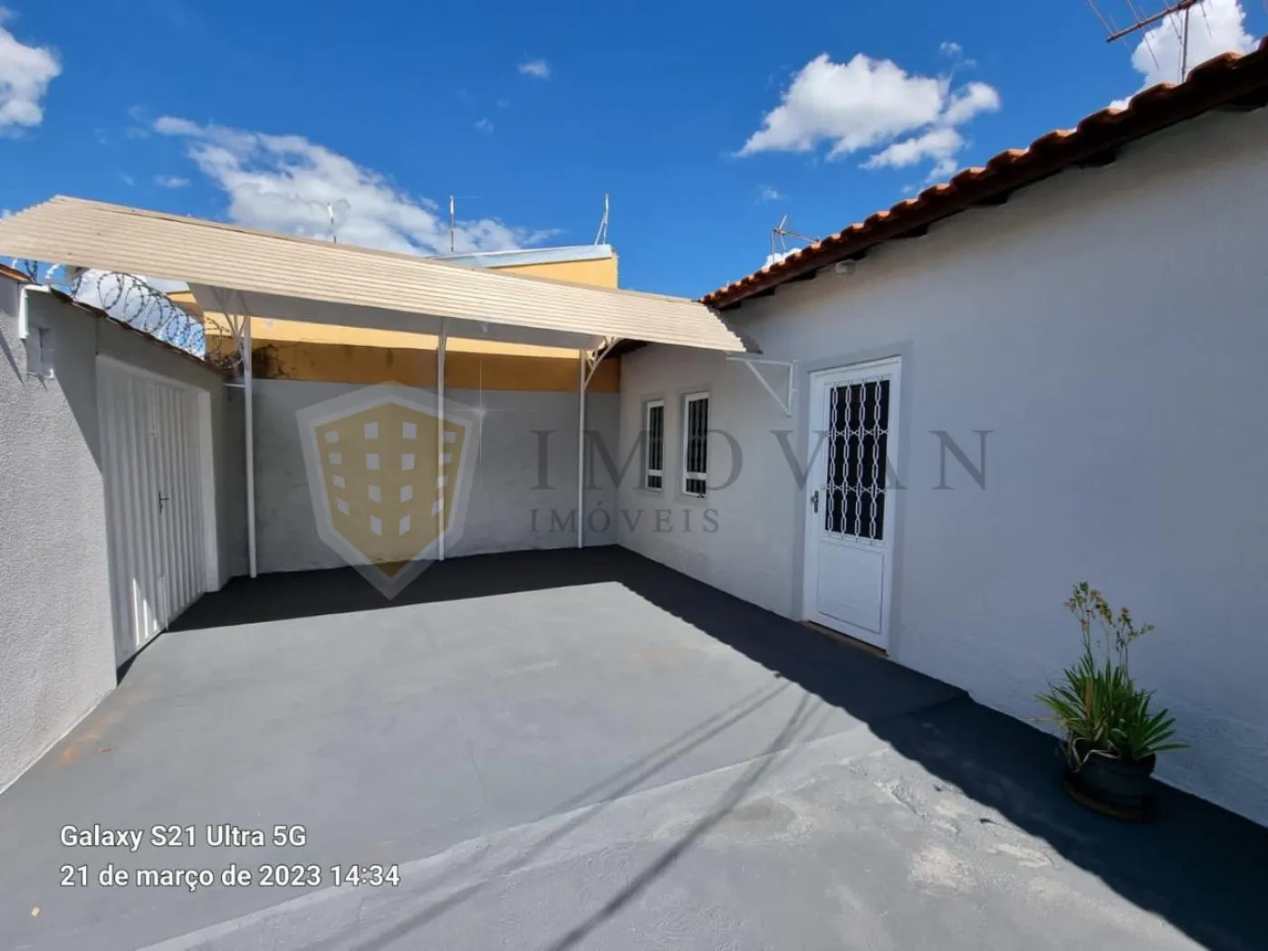 Comprar Casa / Padrão em Ribeirão Preto R$ 390.000,00 - Foto 2