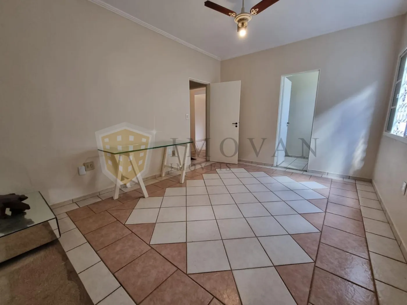 Comprar Casa / Padrão em Ribeirão Preto R$ 390.000,00 - Foto 5