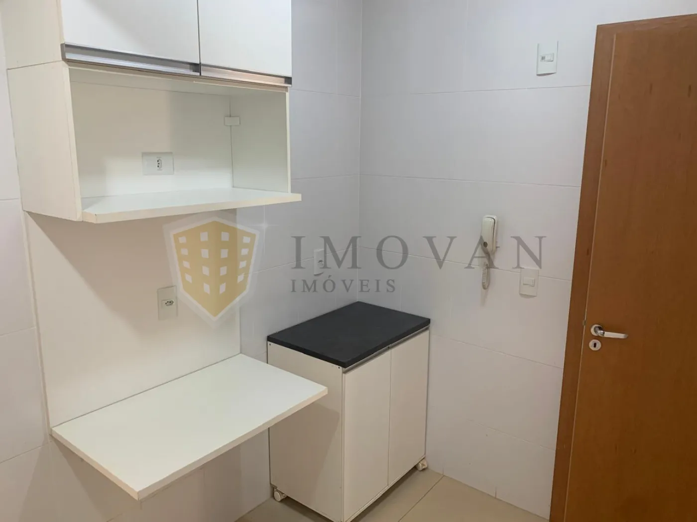 Alugar Apartamento / Padrão em Ribeirão Preto R$ 2.300,00 - Foto 4