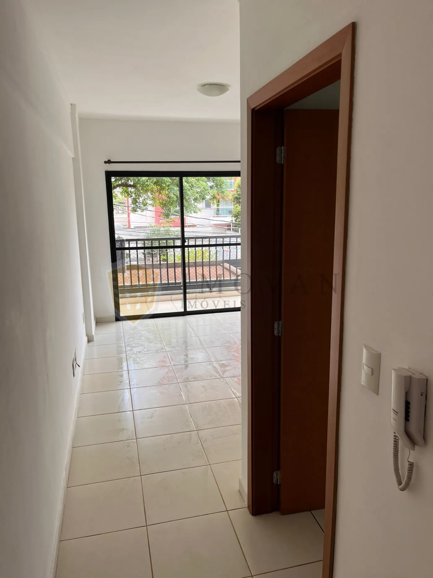 Comprar Apartamento / Padrão em Ribeirão Preto R$ 250.000,00 - Foto 2