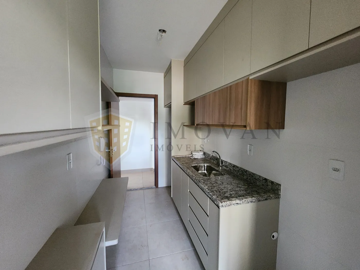 Alugar Apartamento / Padrão em Ribeirão Preto R$ 2.500,00 - Foto 3