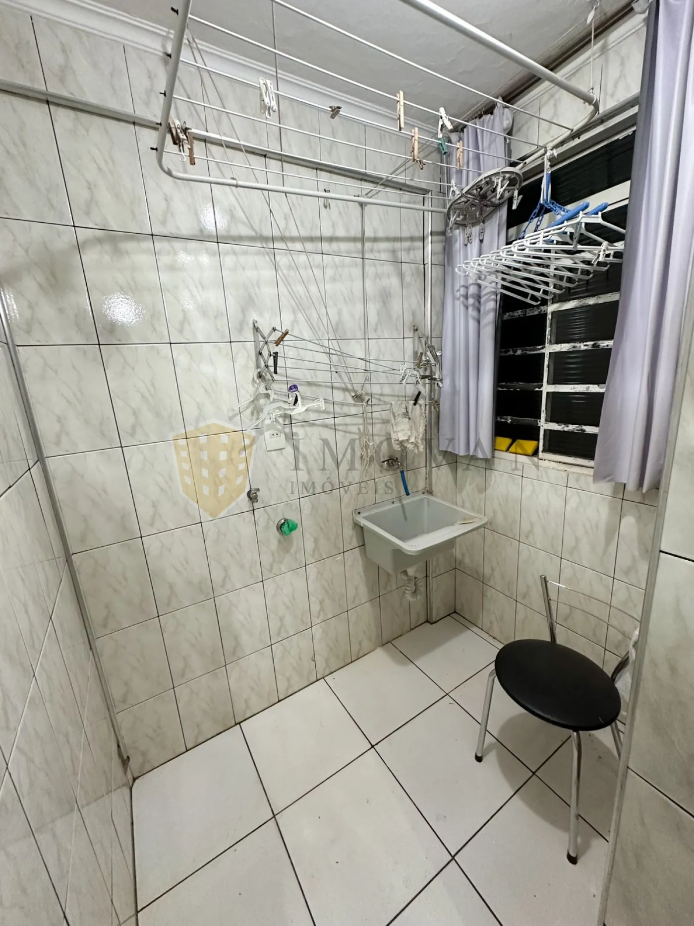 Alugar Apartamento / Padrão em Ribeirão Preto R$ 1.250,00 - Foto 3