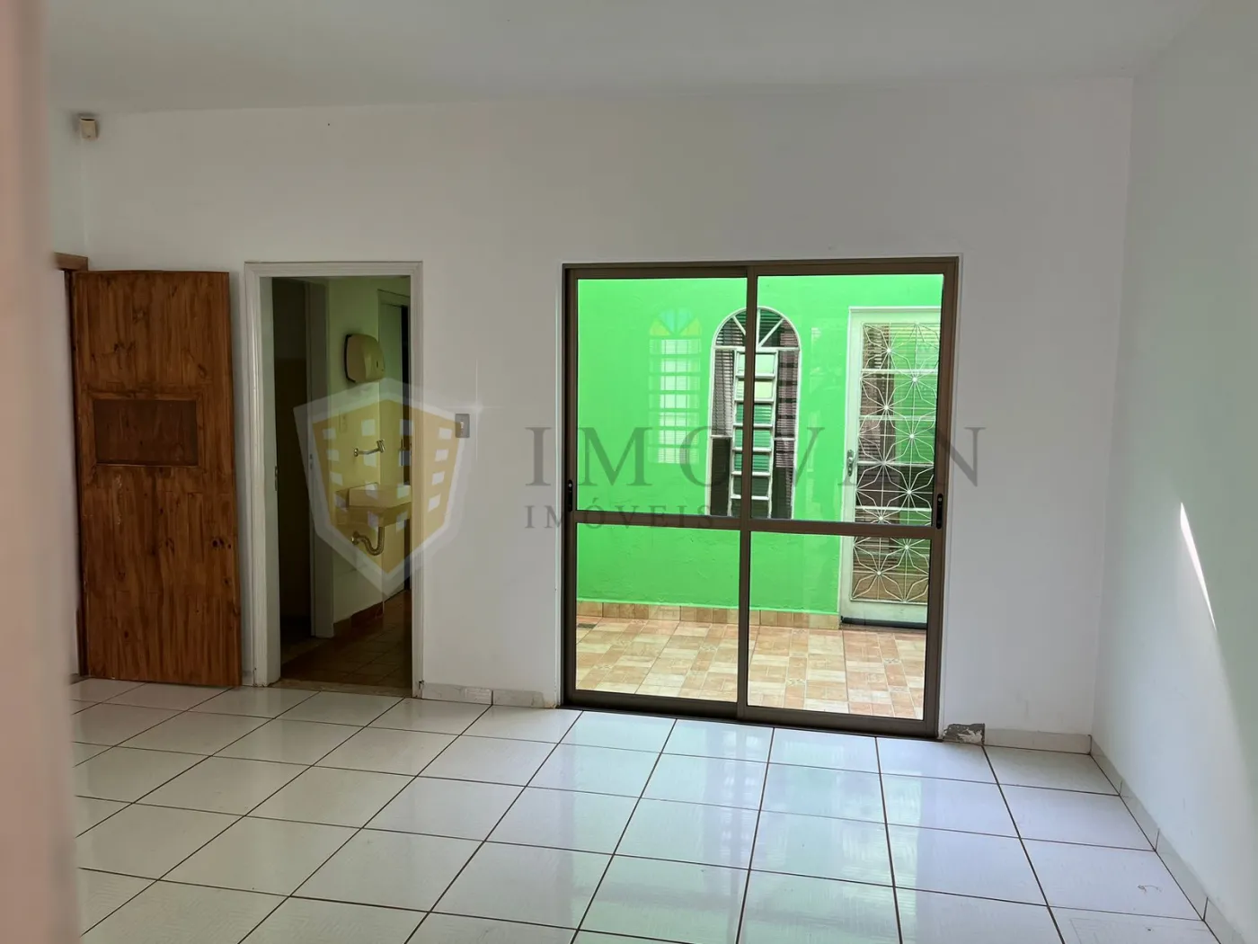 Alugar Casa / Padrão em Ribeirão Preto R$ 4.500,00 - Foto 4