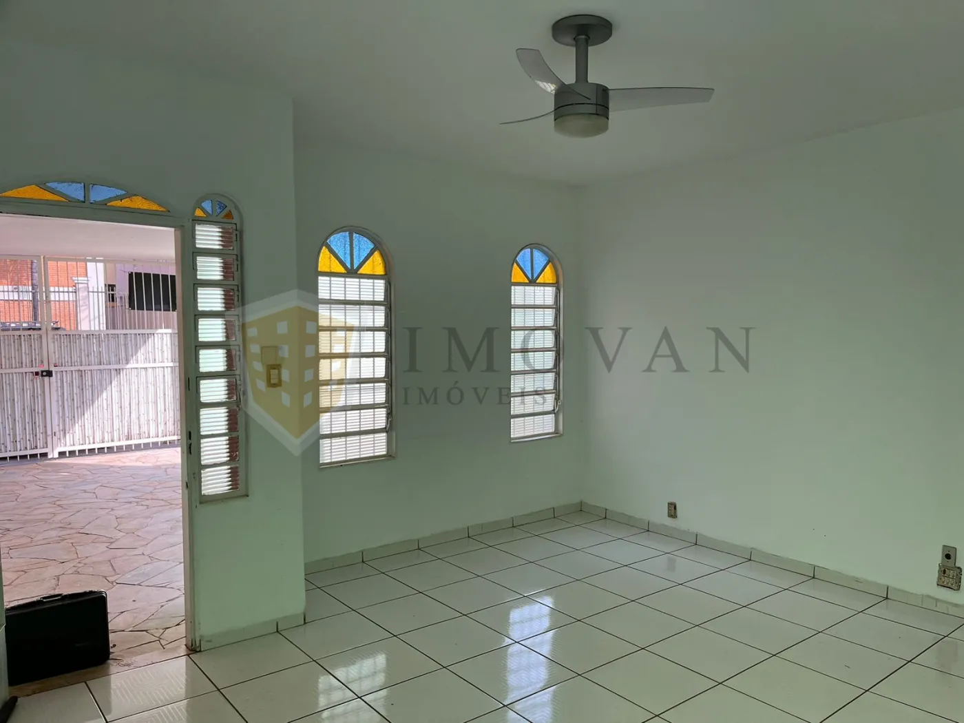 Alugar Casa / Padrão em Ribeirão Preto R$ 4.500,00 - Foto 3