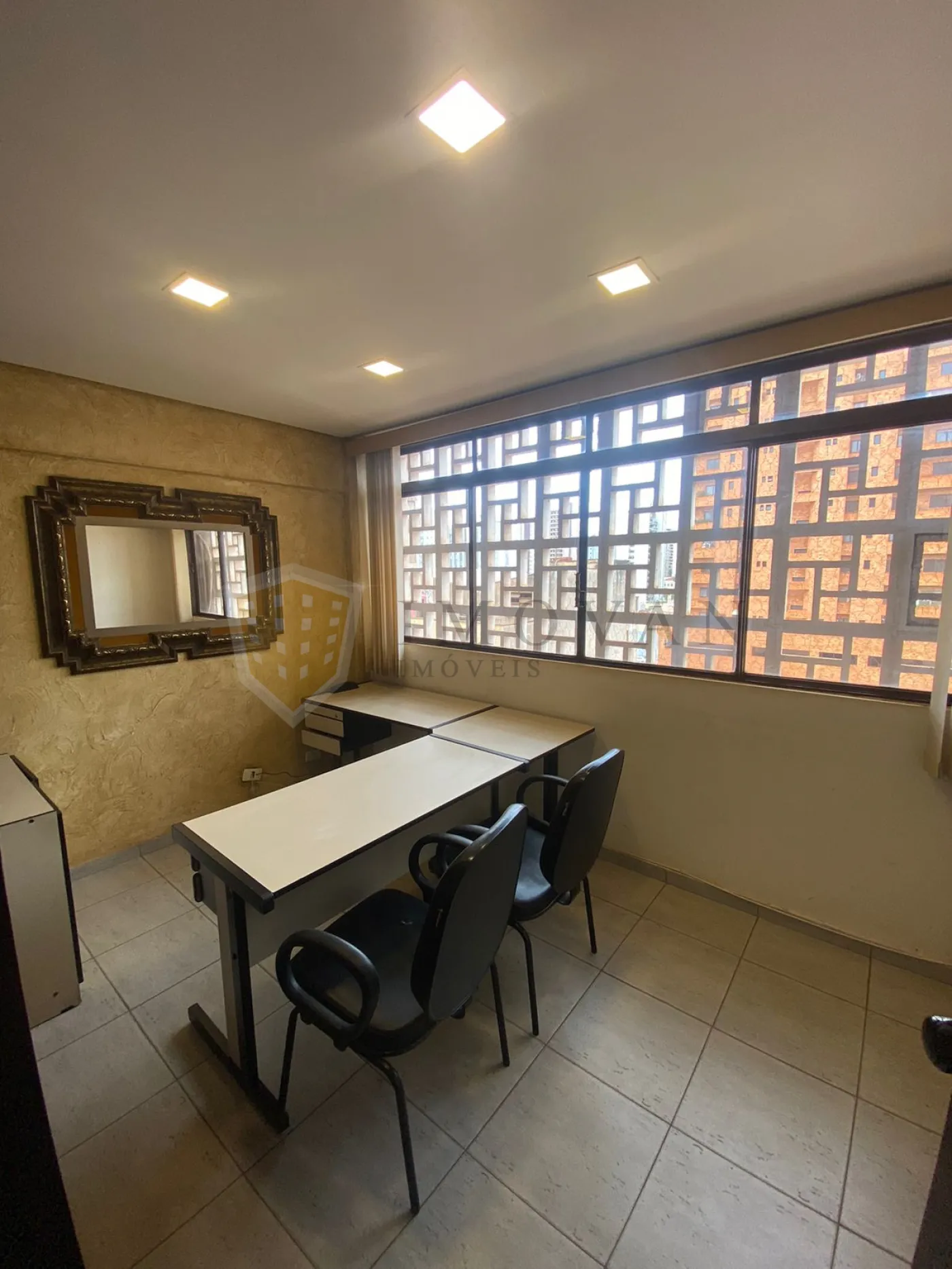 Alugar Comercial / Sala em Ribeirão Preto R$ 1.650,00 - Foto 2