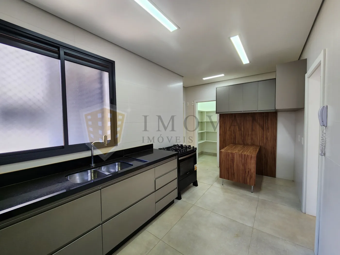 Alugar Apartamento / Padrão em Ribeirão Preto R$ 8.600,00 - Foto 2