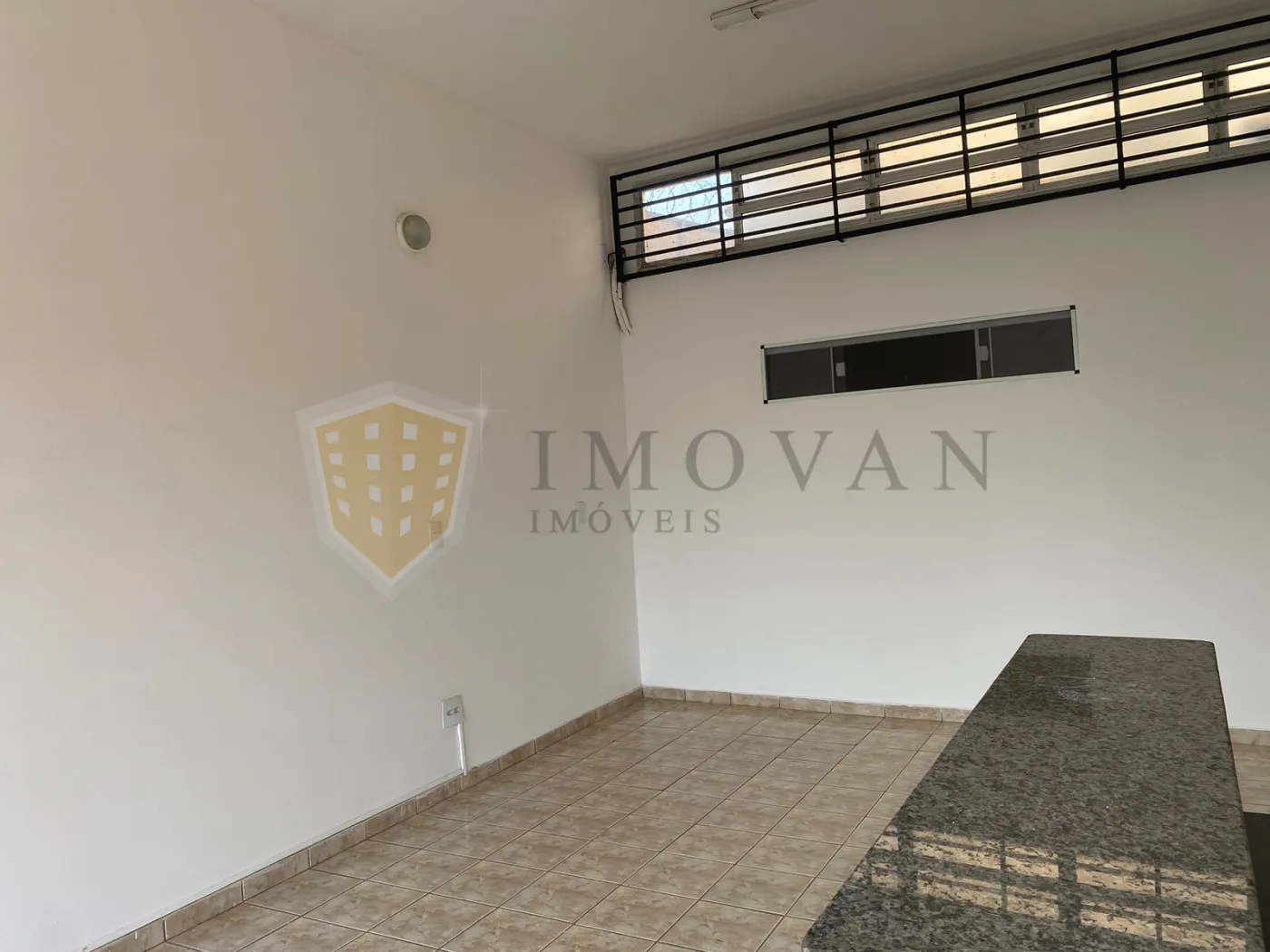 Alugar Comercial / Ponto Comercial em Ribeirão Preto R$ 1.800,00 - Foto 3