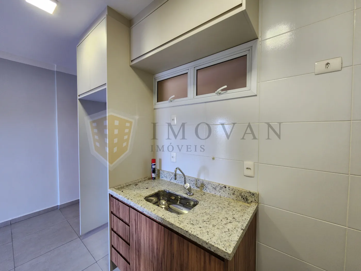 Alugar Apartamento / Padrão em Ribeirão Preto R$ 1.350,00 - Foto 2