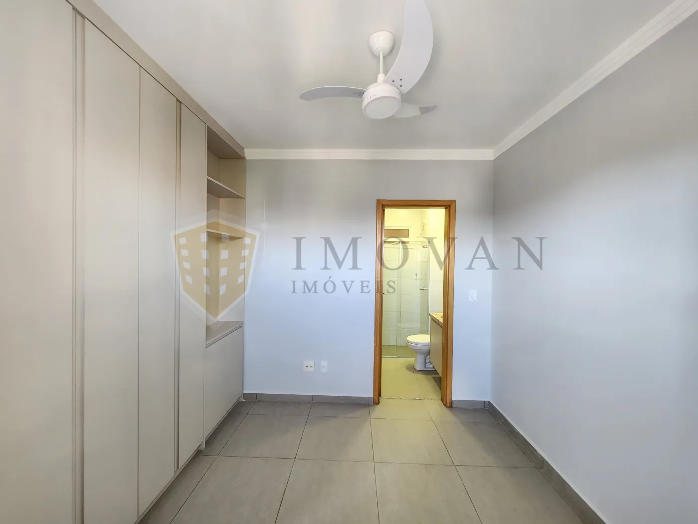 Alugar Apartamento / Padrão em Ribeirão Preto R$ 1.350,00 - Foto 10