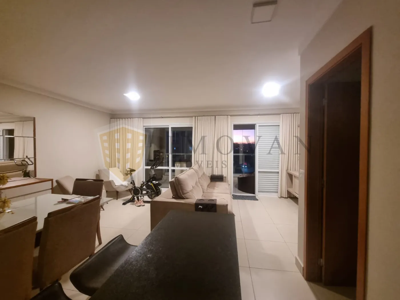 Comprar Apartamento / Padrão em Ribeirão Preto R$ 800.000,00 - Foto 3