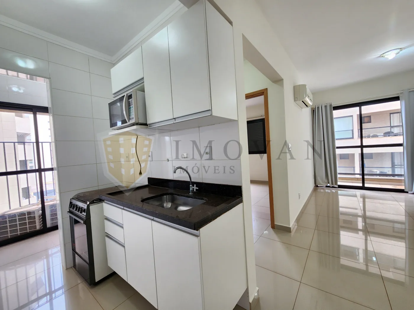 Alugar Apartamento / Padrão em Ribeirão Preto R$ 1.500,00 - Foto 2