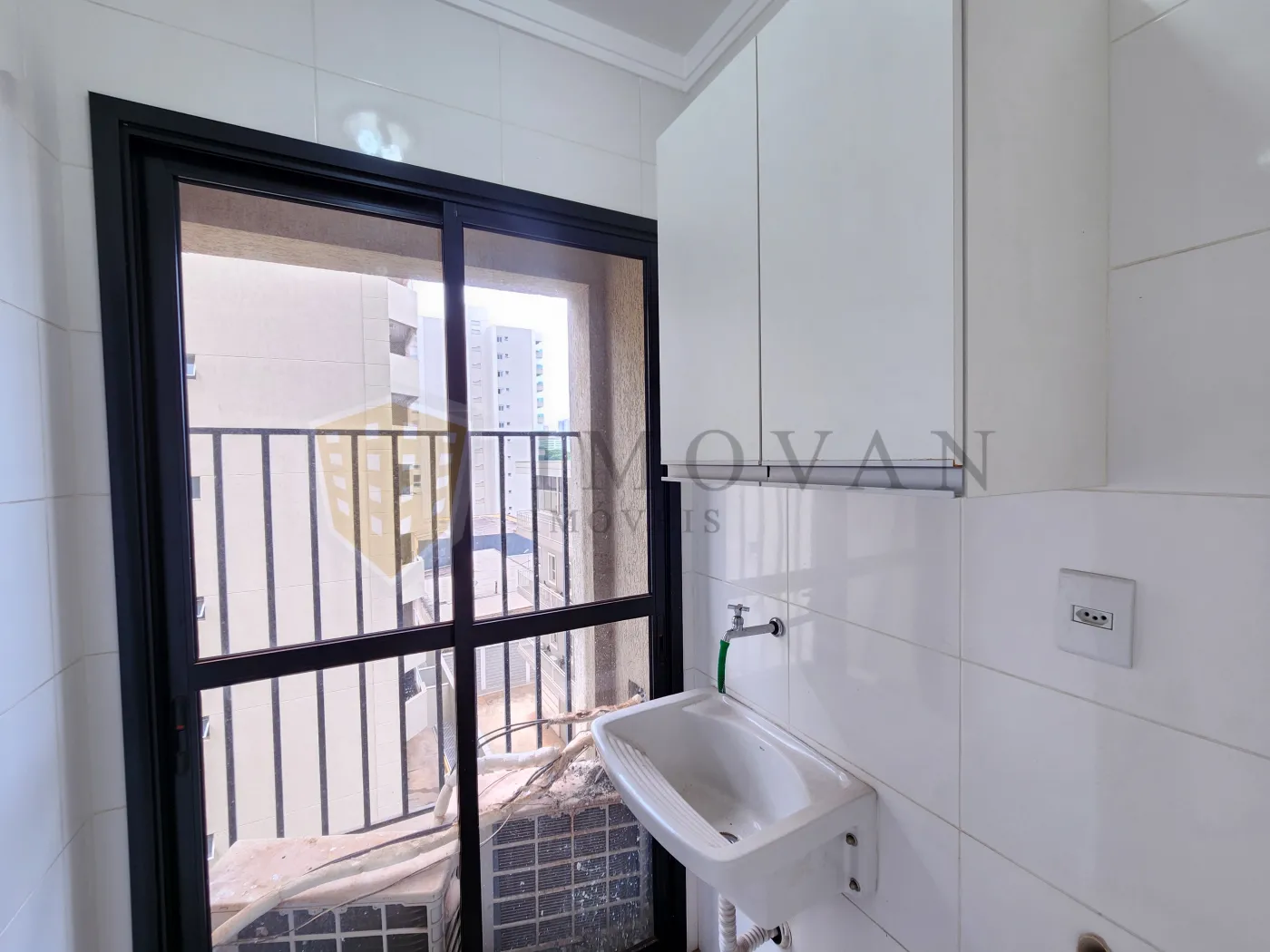 Alugar Apartamento / Padrão em Ribeirão Preto R$ 1.500,00 - Foto 4