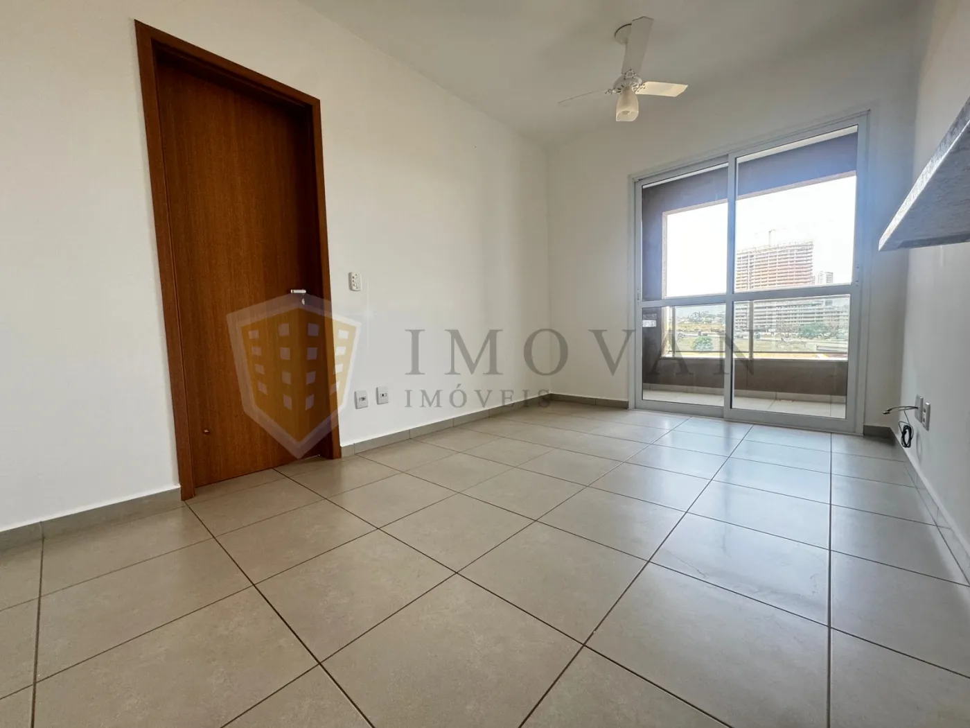 Alugar Apartamento / Padrão em Ribeirão Preto R$ 1.600,00 - Foto 3