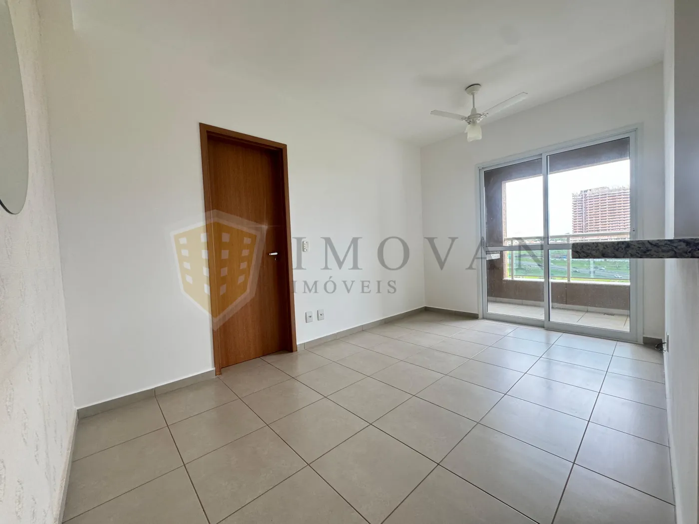 Alugar Apartamento / Padrão em Ribeirão Preto R$ 1.590,00 - Foto 2