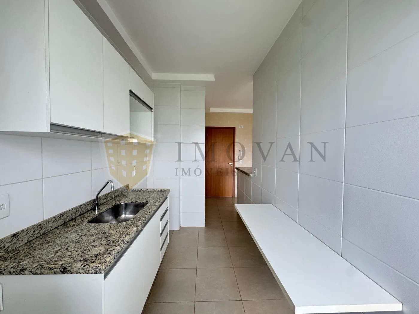 Alugar Apartamento / Padrão em Ribeirão Preto R$ 1.590,00 - Foto 4