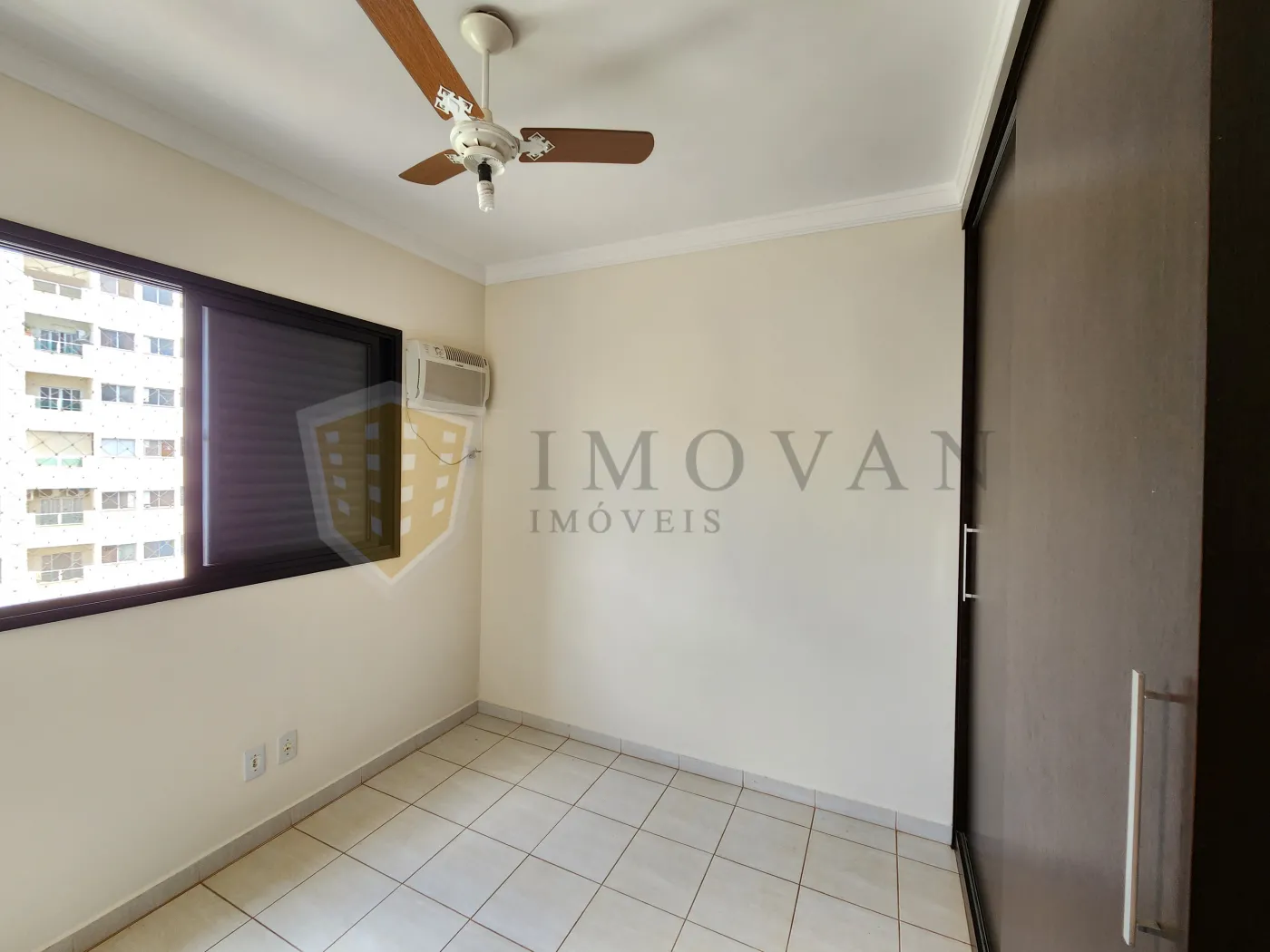 Alugar Apartamento / Padrão em Ribeirão Preto R$ 1.600,00 - Foto 9