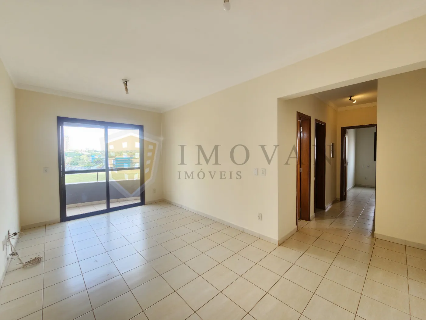 Alugar Apartamento / Padrão em Ribeirão Preto R$ 1.600,00 - Foto 4