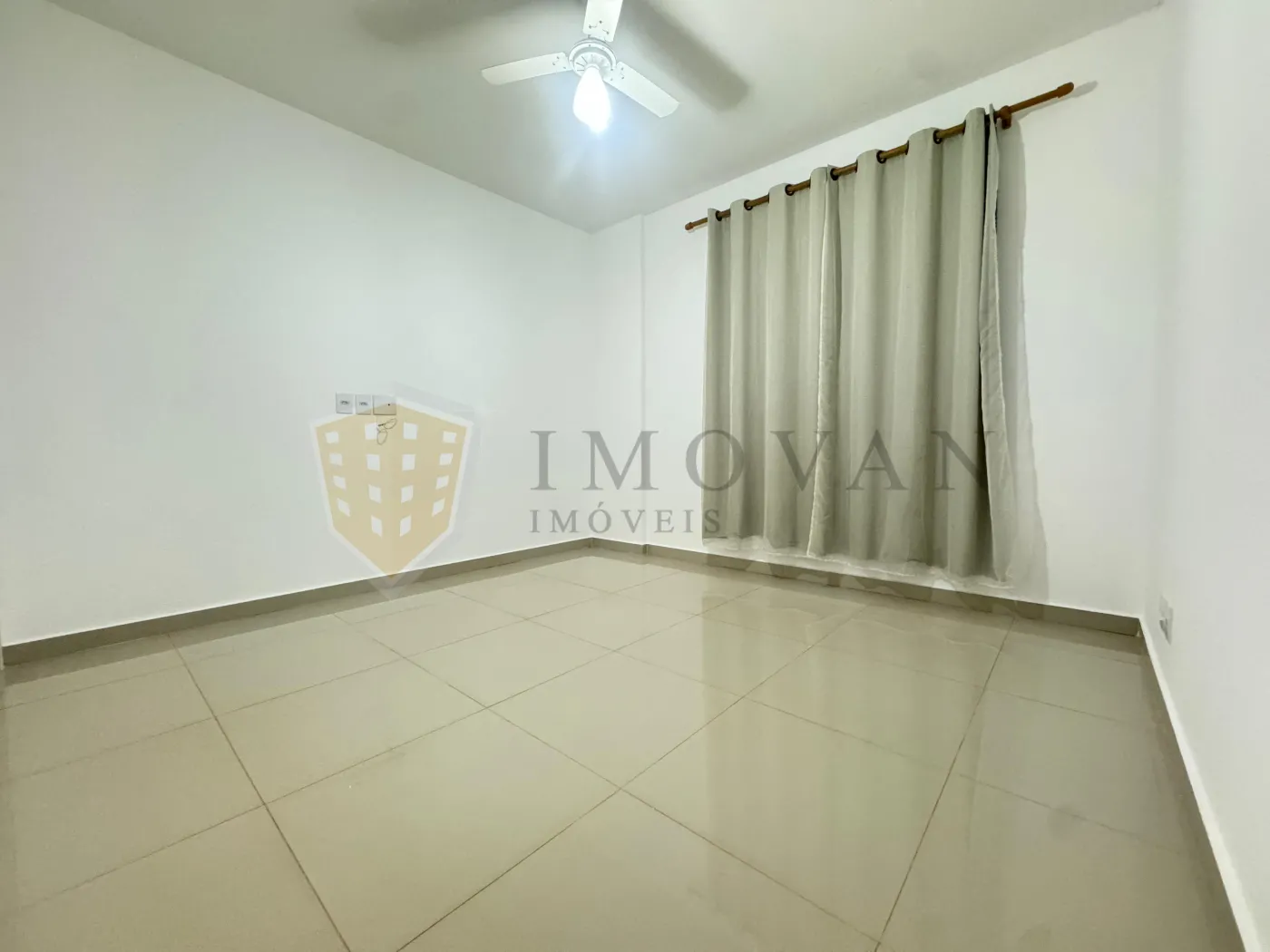 Alugar Apartamento / Padrão em Ribeirão Preto R$ 1.650,00 - Foto 9