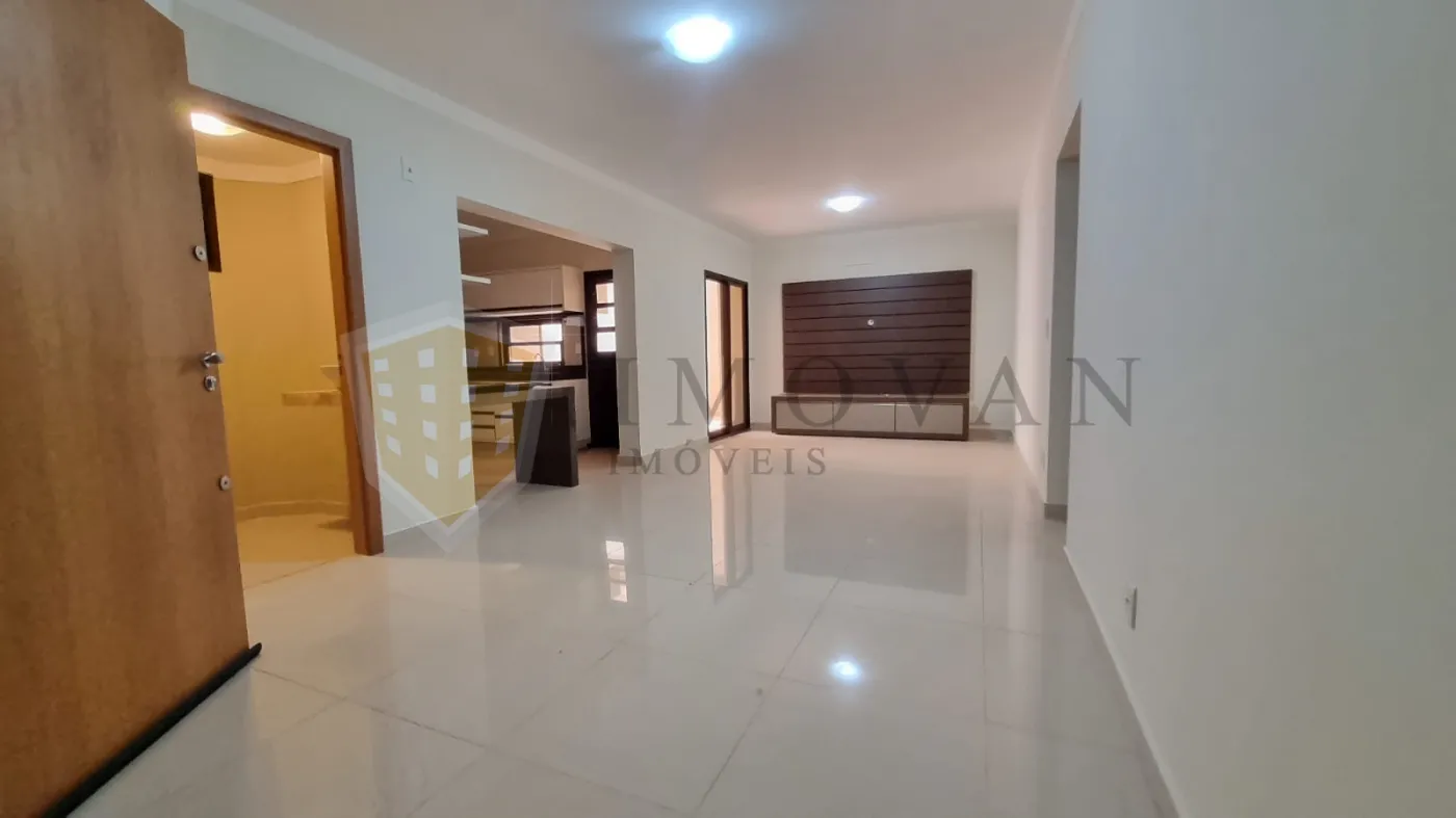 Alugar Apartamento / Padrão em Ribeirão Preto R$ 2.000,00 - Foto 2