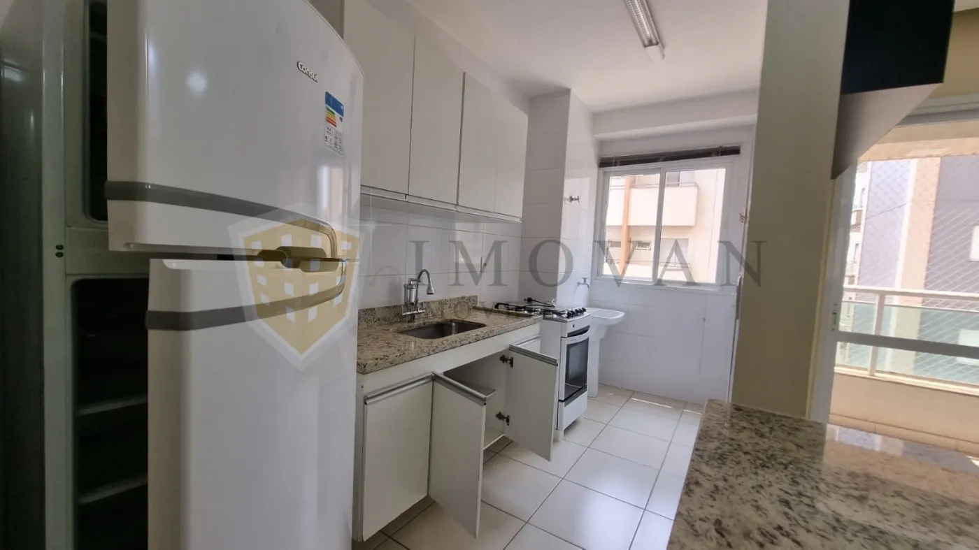 Alugar Apartamento / Padrão em Ribeirão Preto R$ 1.600,00 - Foto 4