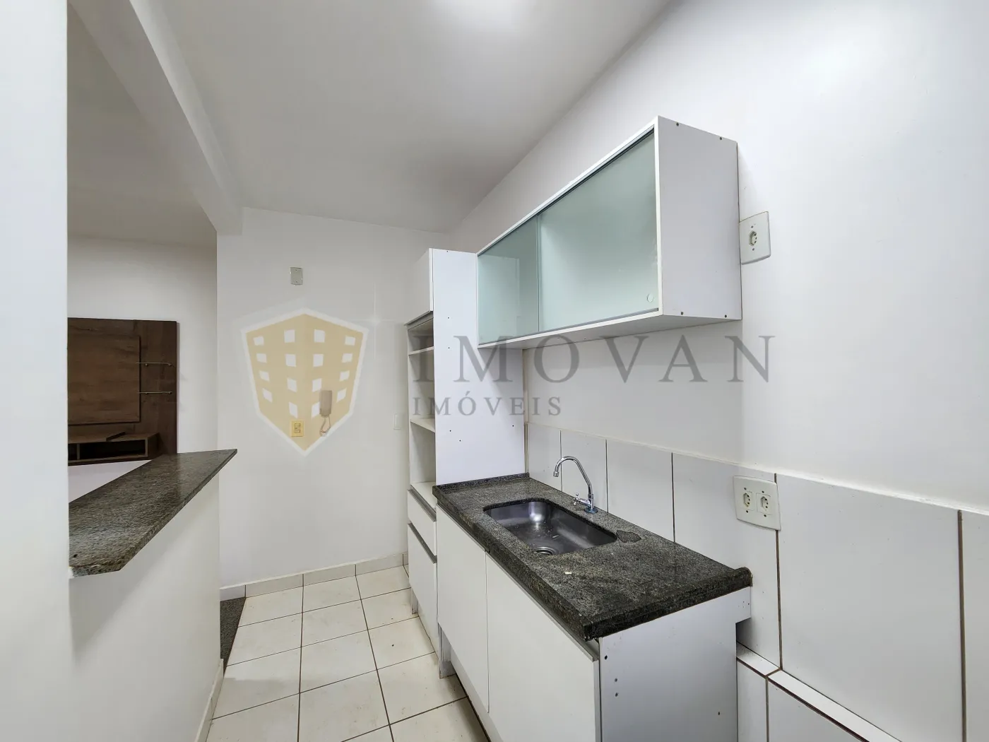 Alugar Apartamento / Padrão em Ribeirão Preto R$ 1.500,00 - Foto 3