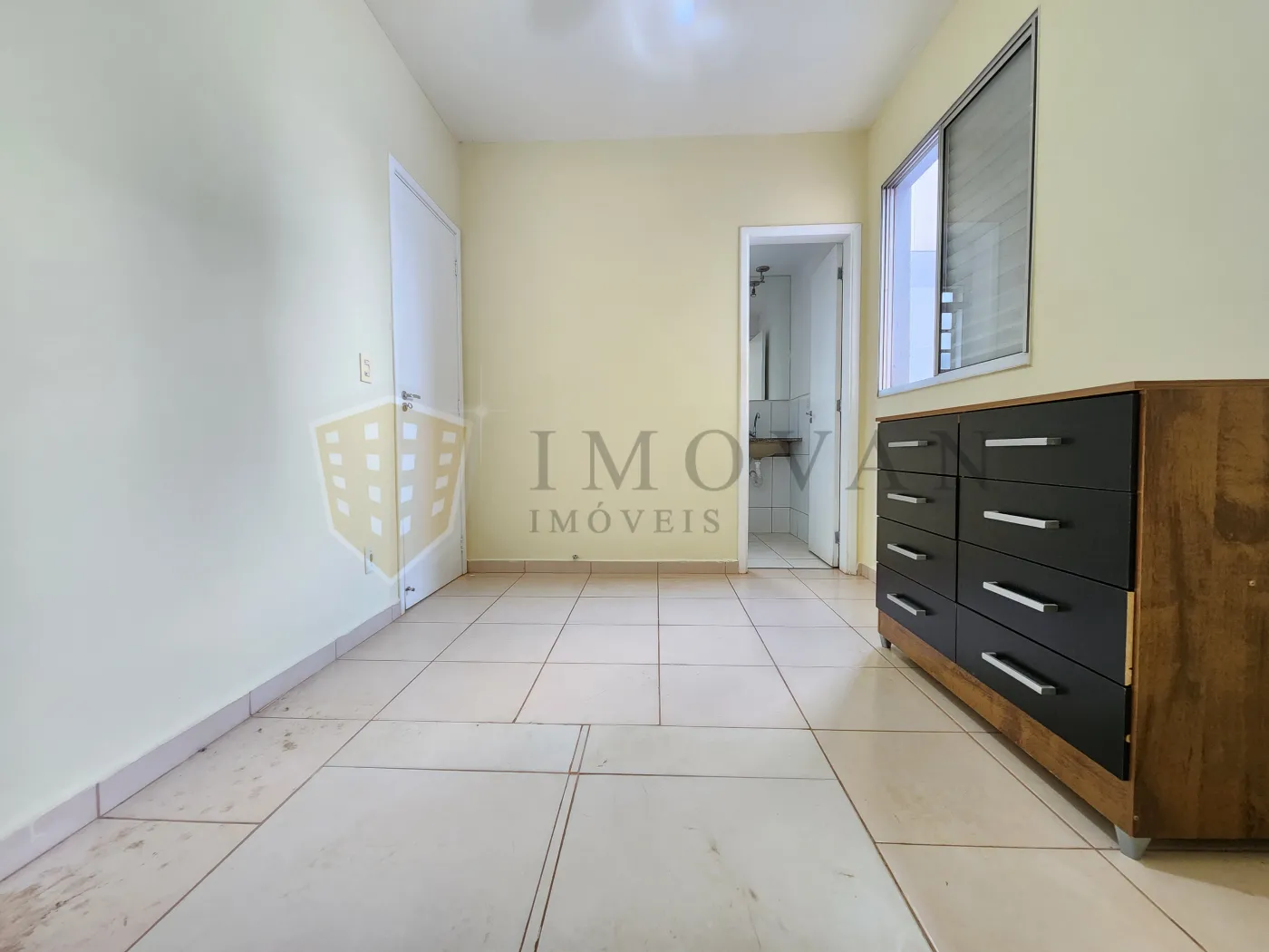 Alugar Apartamento / Padrão em Ribeirão Preto R$ 1.500,00 - Foto 11