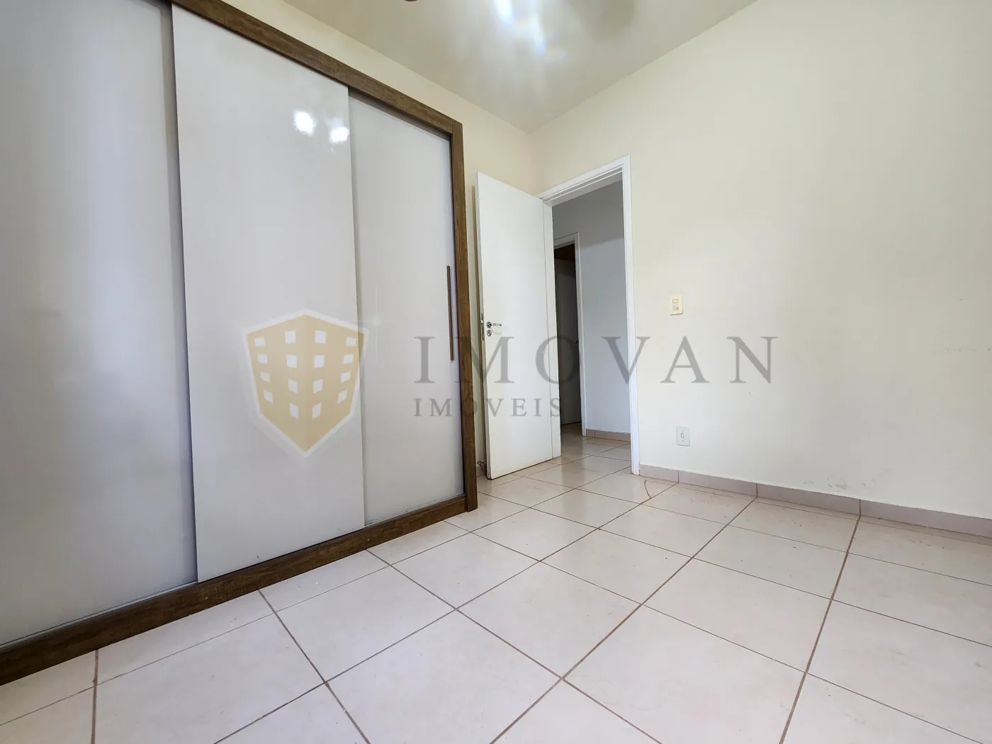 Alugar Apartamento / Padrão em Ribeirão Preto R$ 1.500,00 - Foto 7