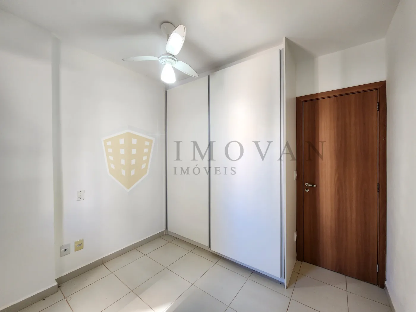 Alugar Apartamento / Padrão em Ribeirão Preto R$ 1.700,00 - Foto 12