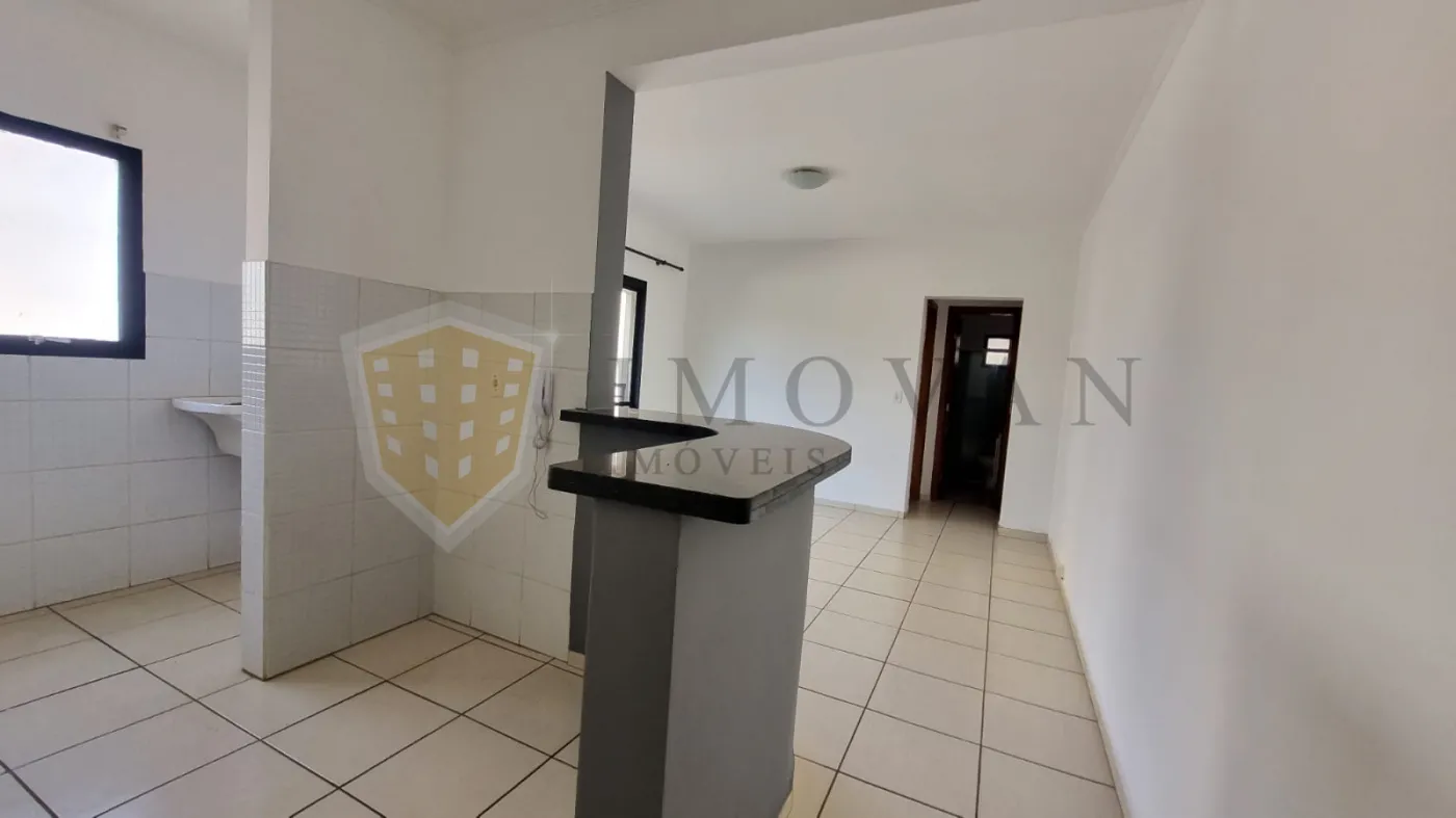 Alugar Apartamento / Padrão em Ribeirão Preto R$ 930,00 - Foto 2